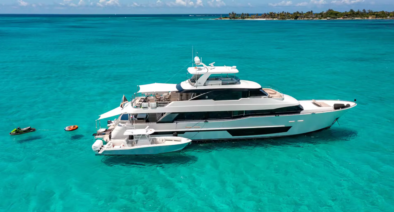 M/Y IC