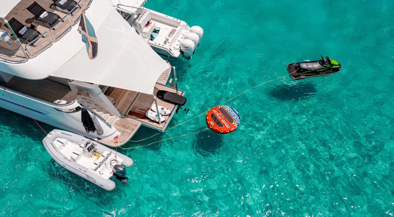 M/Y IC